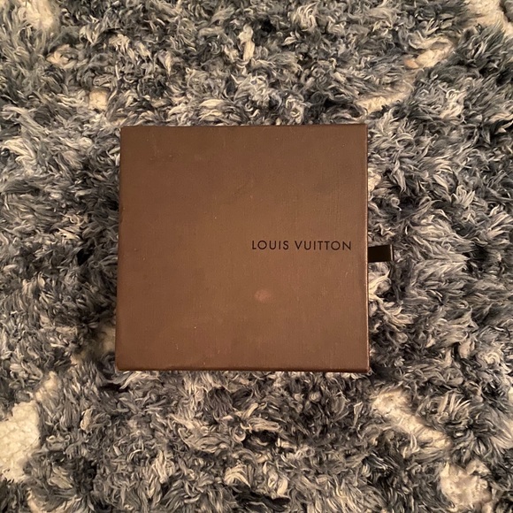 Authentic Louis Vuitton box - Picture 2 of 4